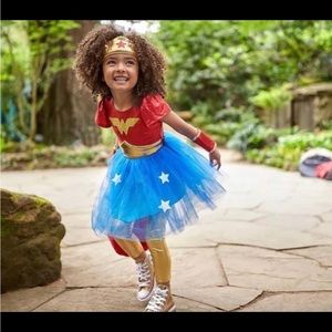 Sz 3T pottery barn kids Wonder Woman costume EUC